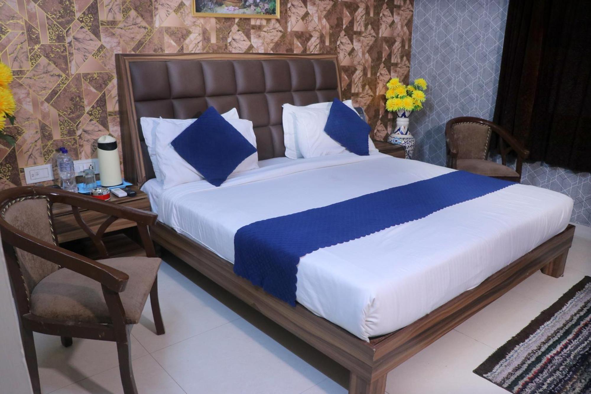 Hotel Panache Mathura Eksteriør billede